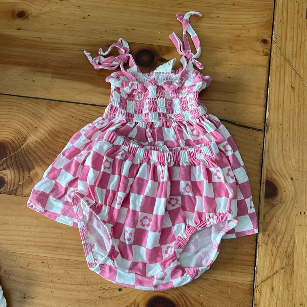 Spearmint Love checkerboard set